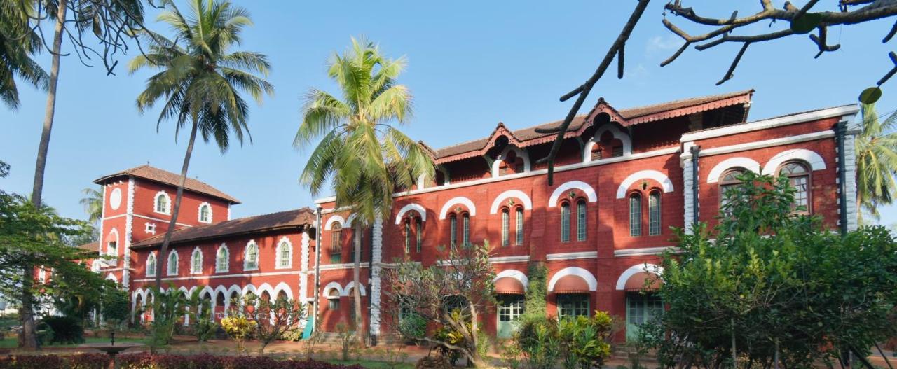 Sawantwadi Palace Boutique Art Hotel ภายนอก รูปภาพ