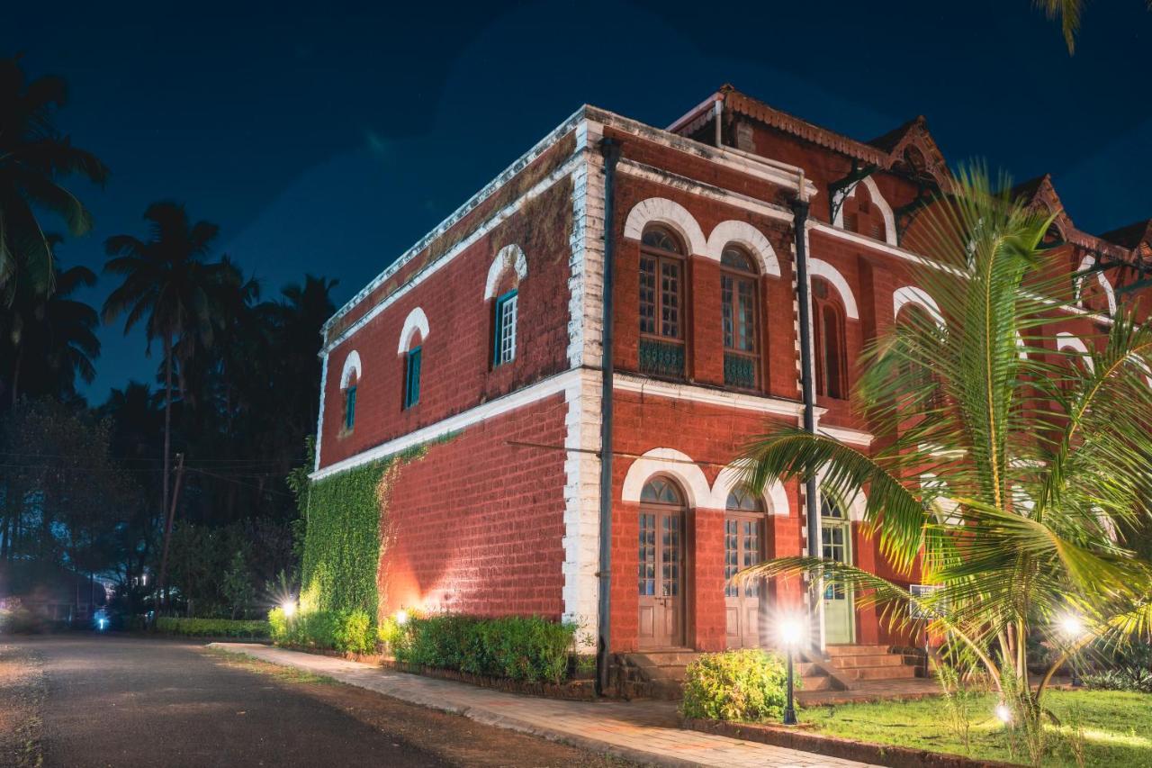 Sawantwadi Palace Boutique Art Hotel ภายนอก รูปภาพ