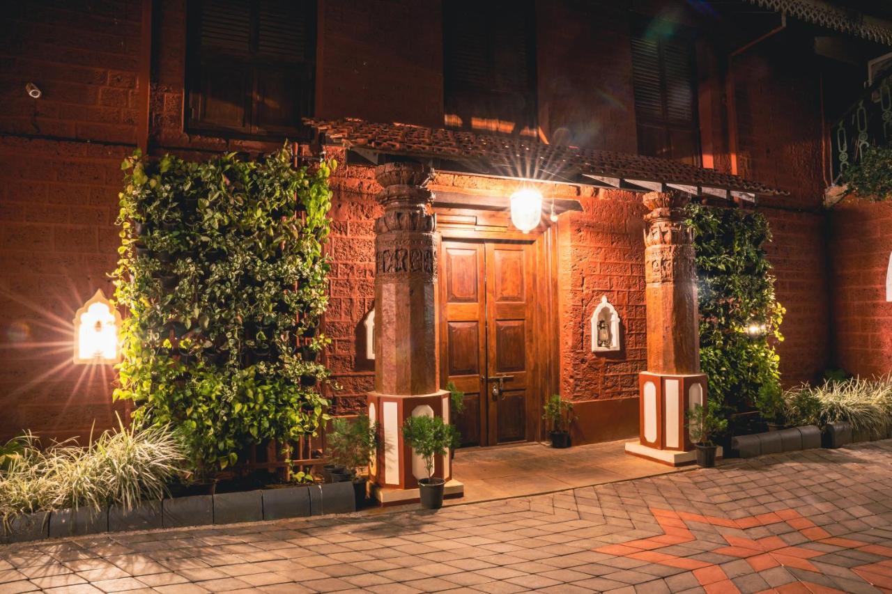 Sawantwadi Palace Boutique Art Hotel ภายนอก รูปภาพ