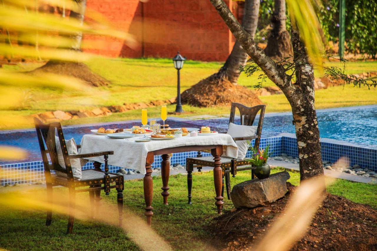 Sawantwadi Palace Boutique Art Hotel ภายนอก รูปภาพ