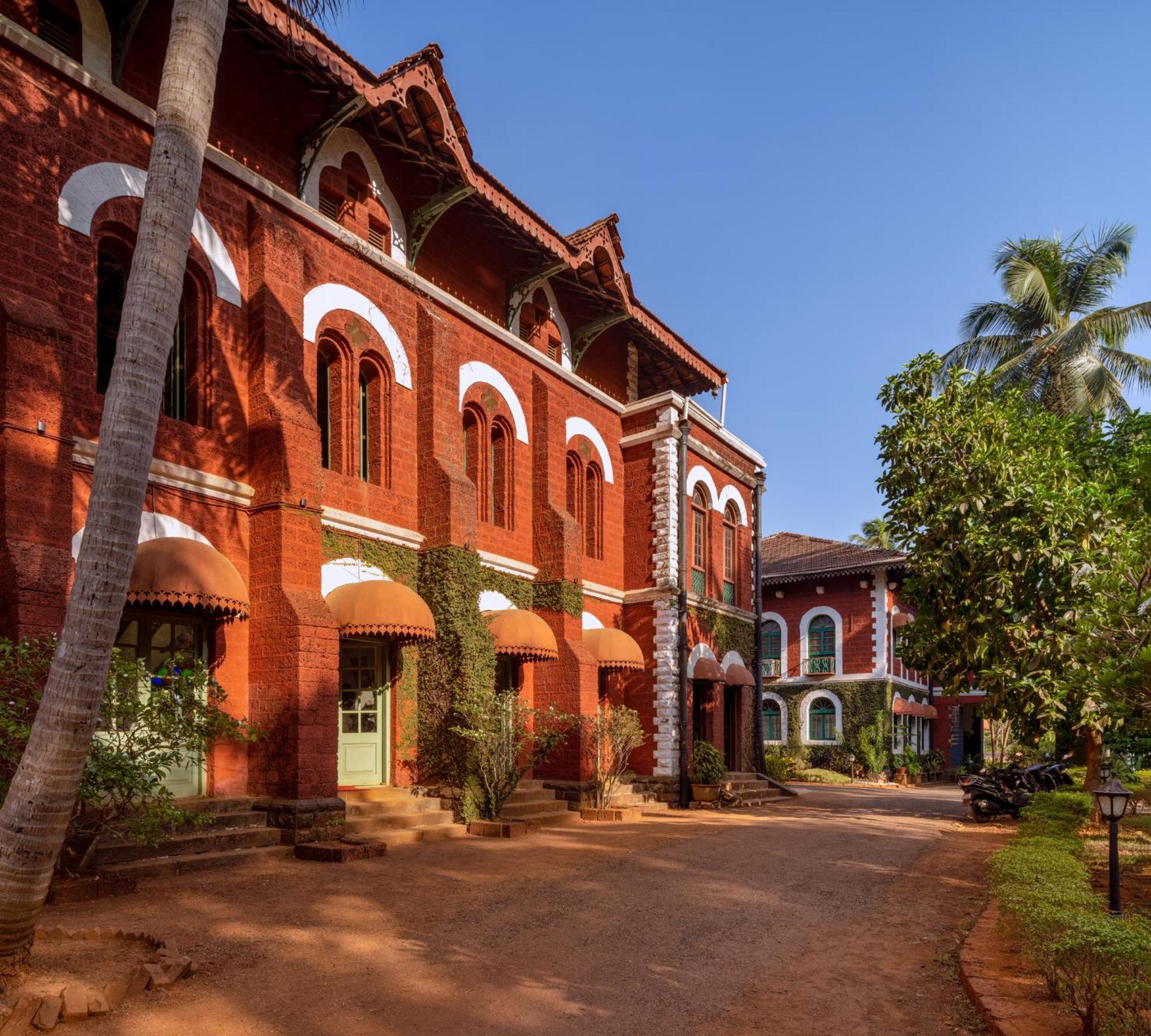 Sawantwadi Palace Boutique Art Hotel ภายนอก รูปภาพ