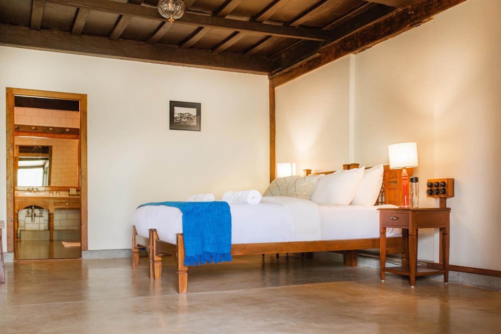 Sawantwadi Palace Boutique Art Hotel ภายนอก รูปภาพ